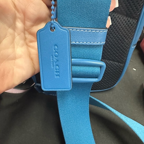 COACH crossbody bag - Picture 2 of 3